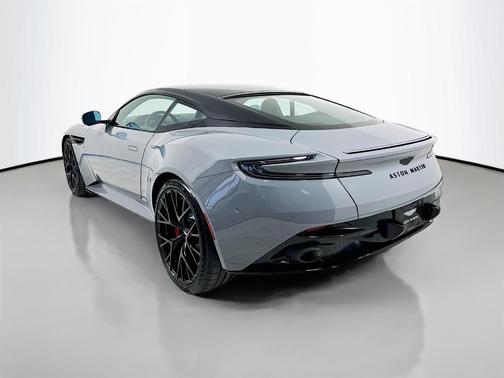 2025 Aston Martin DB12 Base