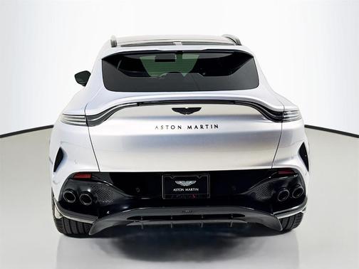 2026 Aston Martin DBX 707