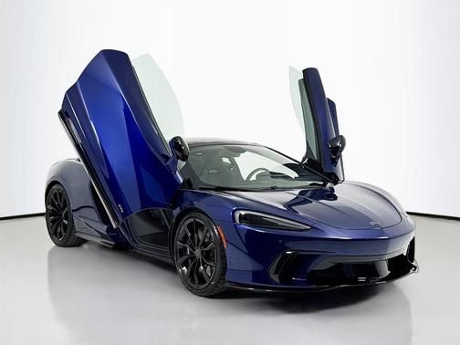 2025 McLaren GTS 