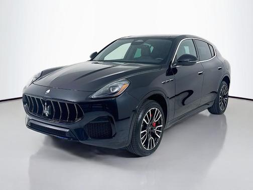 Nero Noctis 2025 Maserati Grecale Base