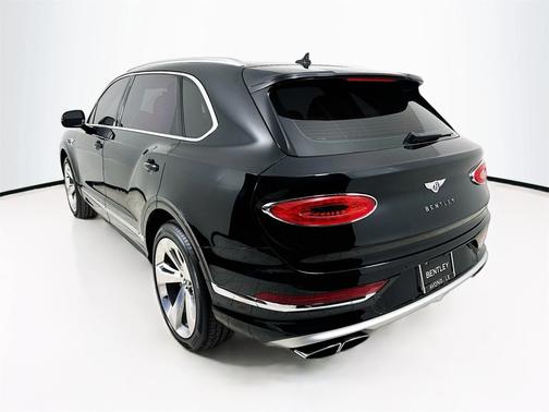 2023 Bentley Bentayga EWB Azure V8