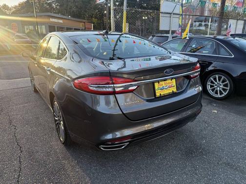 2017 Ford Fusion SE