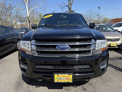 Black 2017 Ford Expedition EL XLT