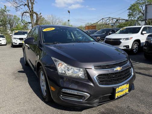 Gray 2016 Chevrolet Cruze Limited 1LT