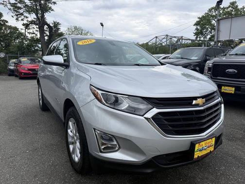 Silver 2018 Chevrolet Equinox LT