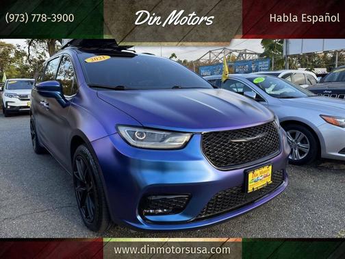 2021 Chrysler Pacifica Touring 4dr Mini Van