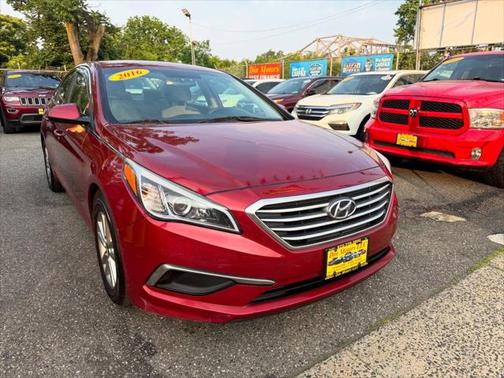 2016 Hyundai SONATA SE