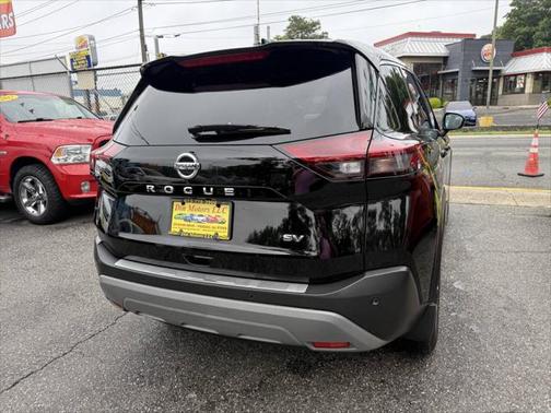 2021 Nissan Rogue SV