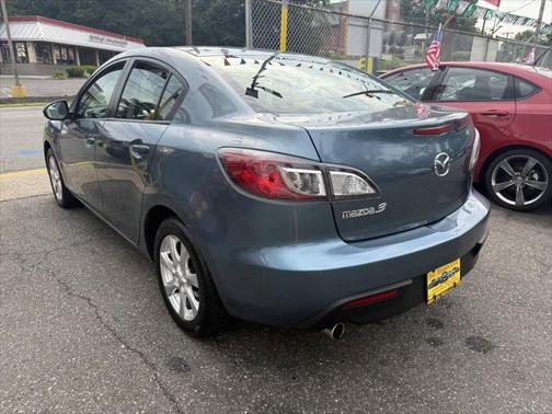 2011 Mazda Mazda3 i Touring
