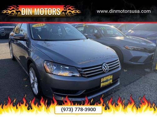 2014 Volkswagen Passat 1.8T Auto SE w/Sunroof & Nav