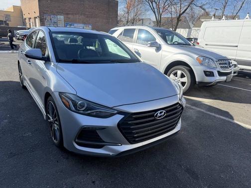 2018 Hyundai ELANTRA Sport