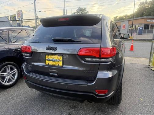 2017 Jeep Grand Cherokee Laredo
