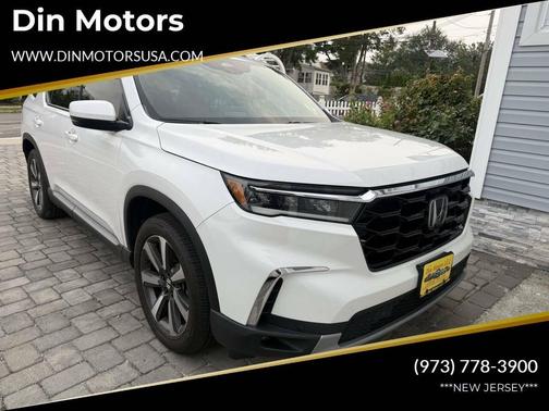 2023 Honda Pilot Touring 8-Passenger