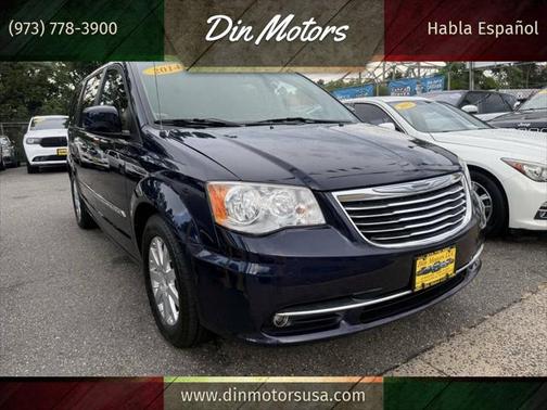 2014 Chrysler Town & Country Touring
