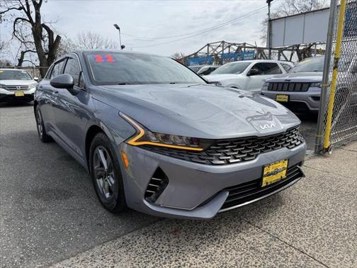 2022 Kia K5 LXS 4dr Sedan
