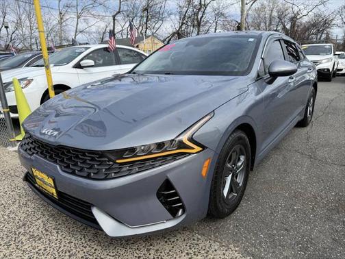 2022 Kia K5 LXS 4dr Sedan