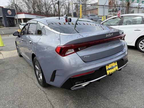 2022 Kia K5 LXS 4dr Sedan