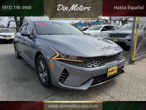 2022 Kia K5 LXS 4dr Sedan