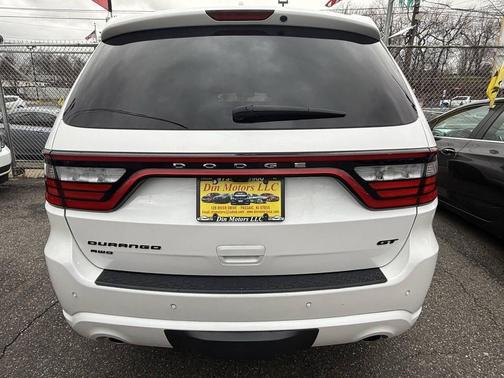 White 2017 Dodge Durango GT