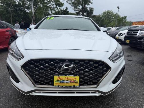 Off White 2019 Hyundai SONATA SEL