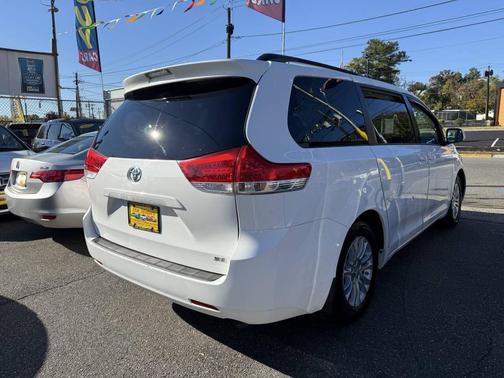 2013 Toyota Sienna XLE