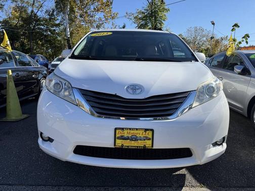 2013 Toyota Sienna XLE