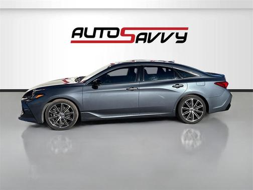 2019 Toyota Avalon Touring