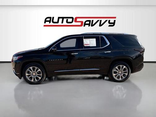 Mosaic Black Metallic 2020 Chevrolet Traverse Premier