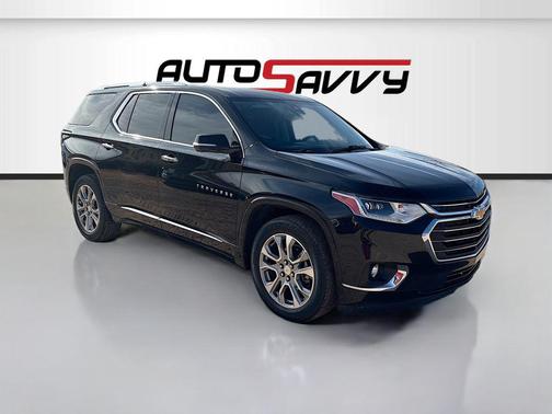 Mosaic Black Metallic 2020 Chevrolet Traverse Premier