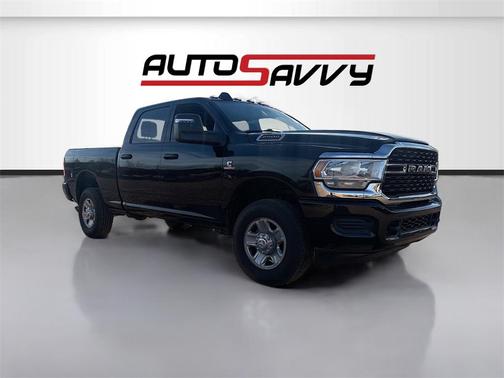 2024 RAM 2500 Tradesman Crew Cab 4x4 6'4' Box
