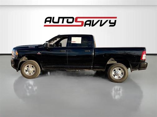 2024 RAM 2500 Tradesman Crew Cab 4x4 6'4' Box