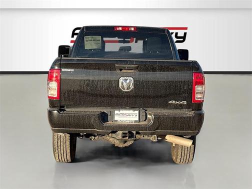 2024 RAM 2500 Tradesman Crew Cab 4x4 6'4' Box