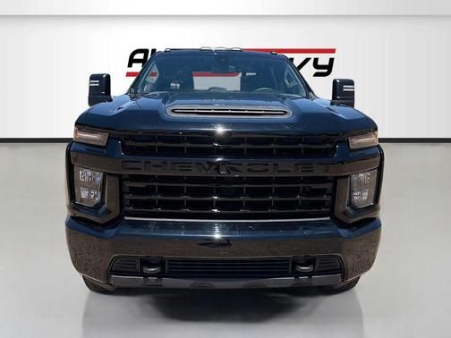 Black 2022 Chevrolet Silverado 2500 Custom