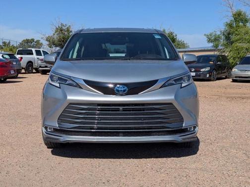 2023 Toyota Sienna Platinum 7 Passenger