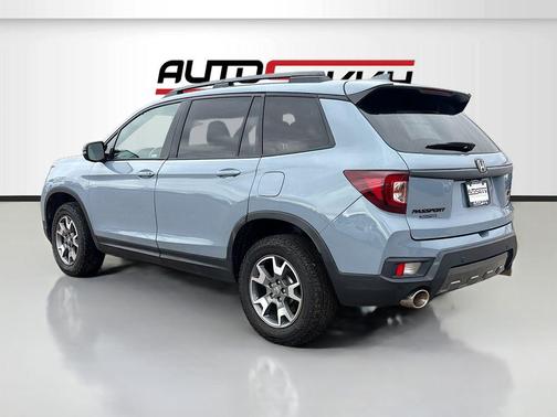 Sonic Gray Pearl 2023 Honda Passport AWD TrailSport