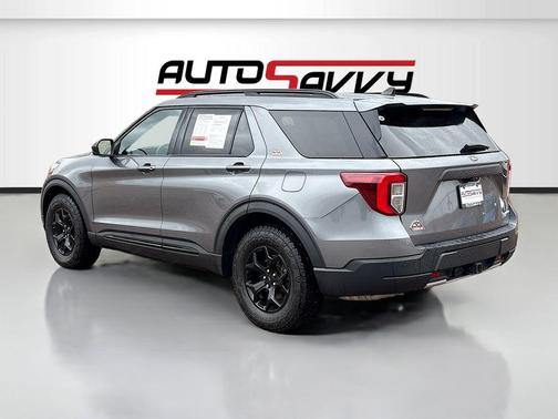CARBONIZED GRAY METALLIC 2024 Ford Explorer Timberline