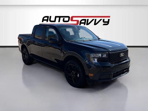 SHADOW BLACK 2025 Ford Maverick XLT