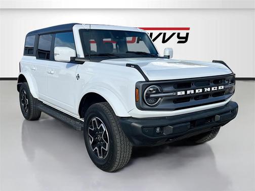 2023 Ford Bronco Outer Banks