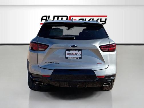 Sterling Gray Metallic 2024 Chevrolet Blazer RS