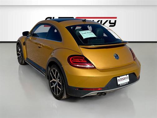 2017 Volkswagen Beetle 1.8T Dune
