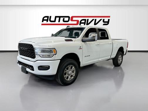 Bright White Clearcoat 2024 RAM 2500 Laramie Crew Cab 4x4 6'4' Box
