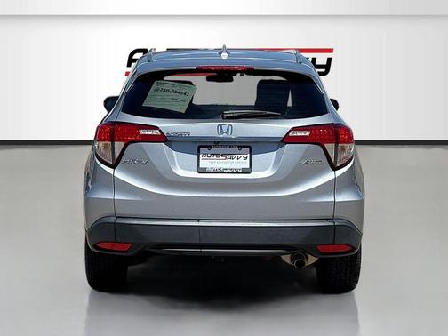Lunar Silver Metallic 2022 Honda HR-V EX