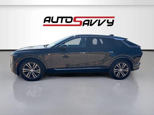Stellar Black Metallic 2025 Cadillac LYRIQ Luxury