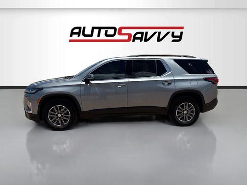 Sterling Gray Metallic 2023 Chevrolet Traverse LT Leather