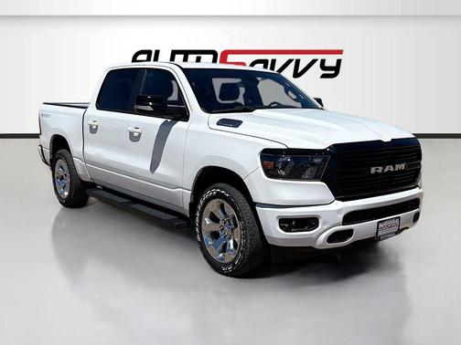 Bright White Clearcoat 2022 RAM 1500 Big Horn/Lone Star