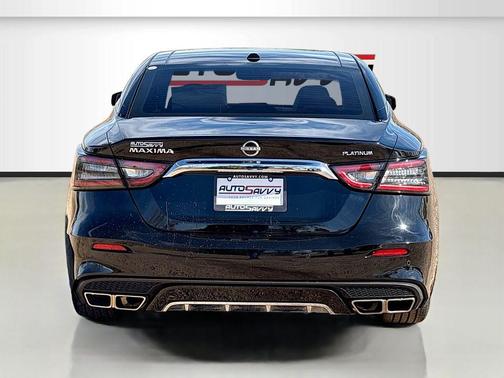 Super Black 2023 Nissan Maxima 3.5 Platinum