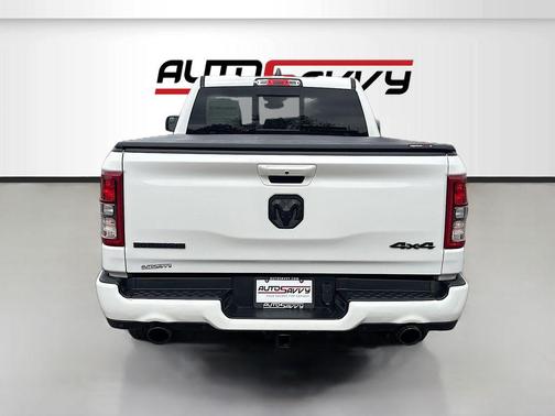 Bright White Clearcoat 2022 RAM 1500 Big Horn/Lone Star