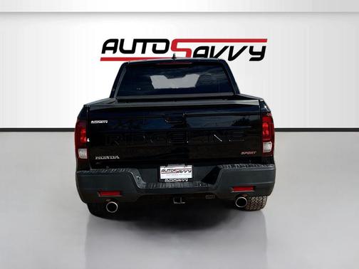 Crystal Black Pearl 2024 Honda Ridgeline Sport