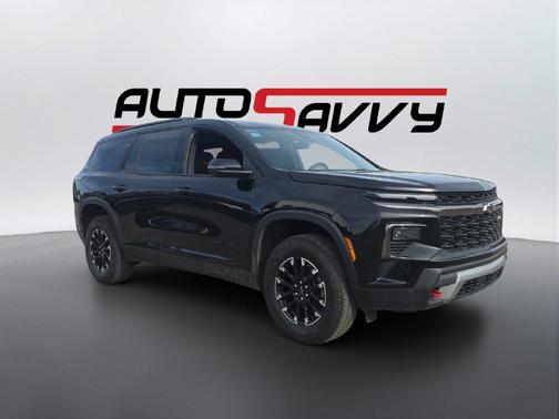 Mosaic Black Metallic 2024 Chevrolet Traverse AWD Z71