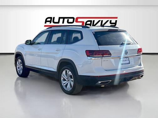 Pure White 2023 Volkswagen Atlas 3.6L SE w/Technology
